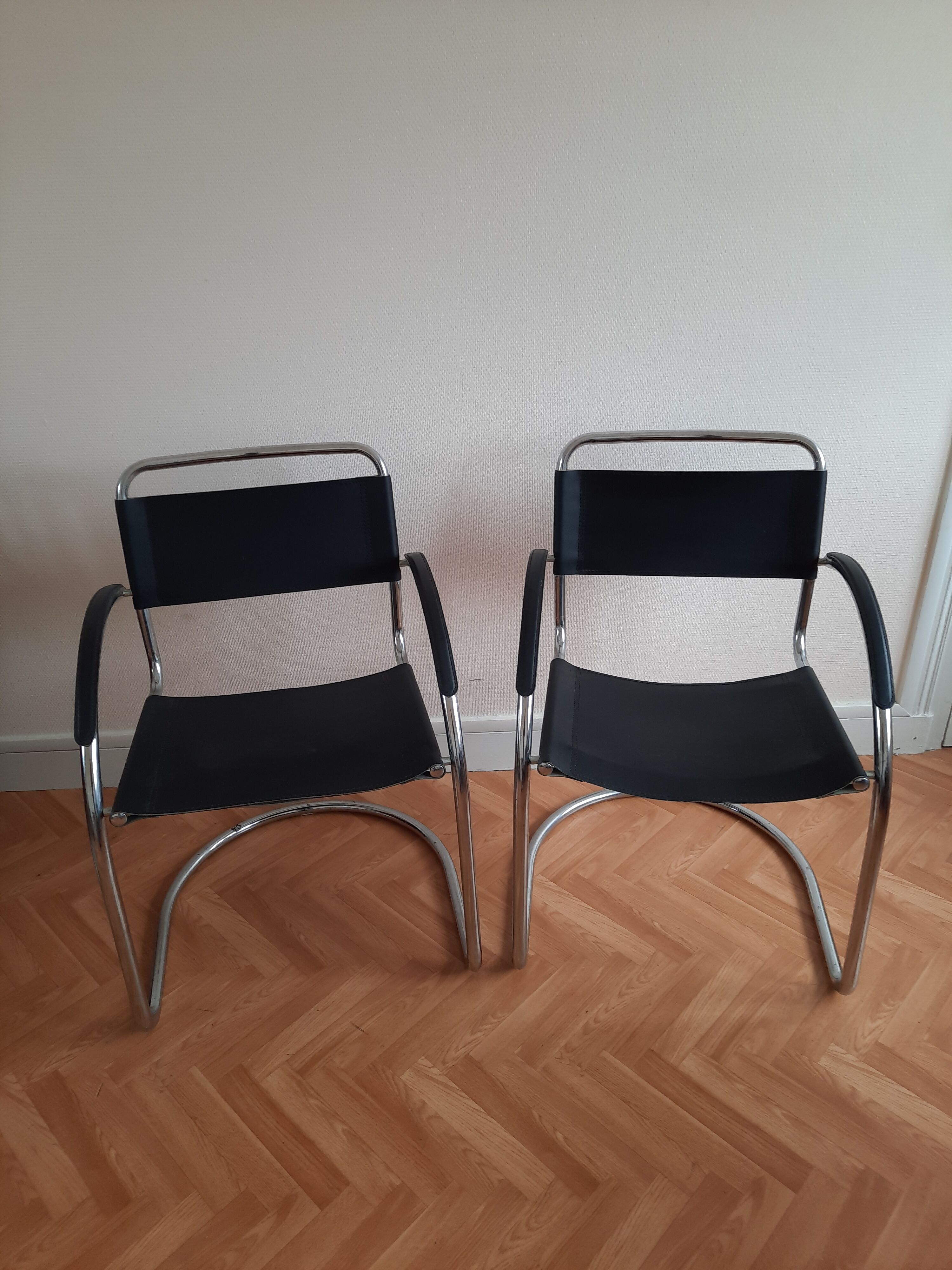 Pair of leather and chrome armchairs made in italy 70s-80s