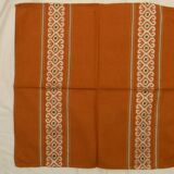 Lot de 12 serviettes de table style basque.