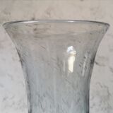 Vase in blown and bubbled glass