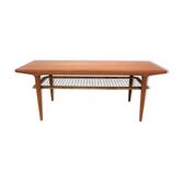 Table basse danoise en teck et en rotin Johannes Andersen