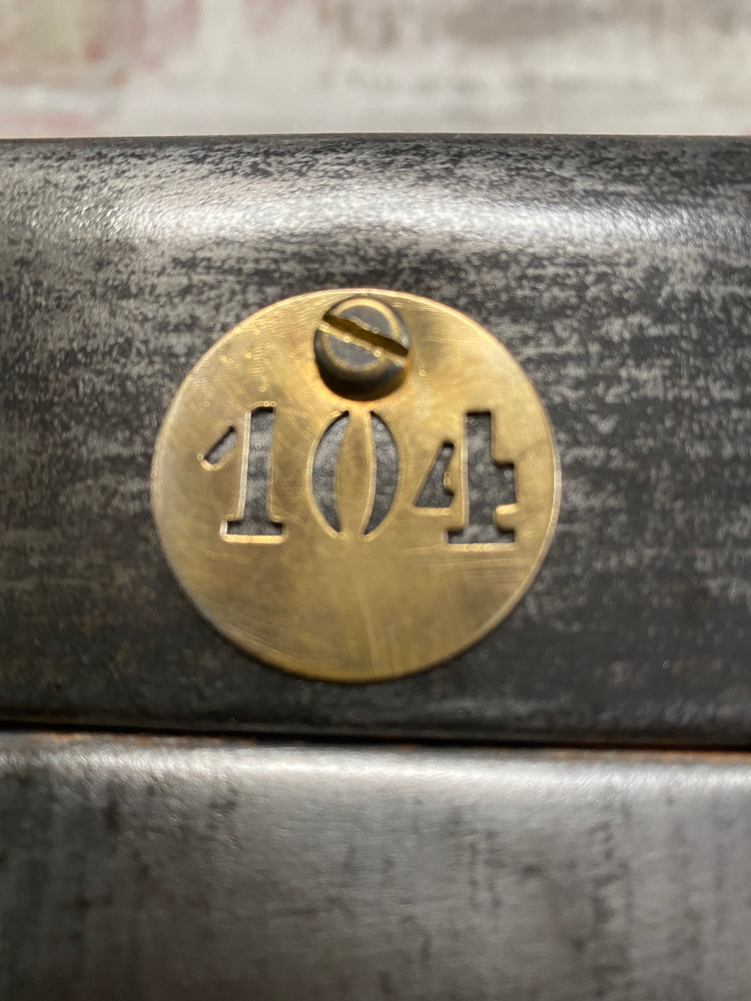 Sheet metal kitchen buffet