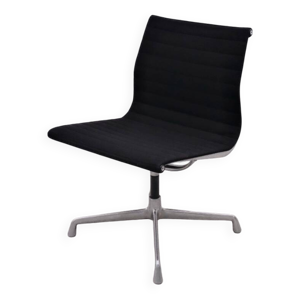 Chaises « EA 101 » - charles ray