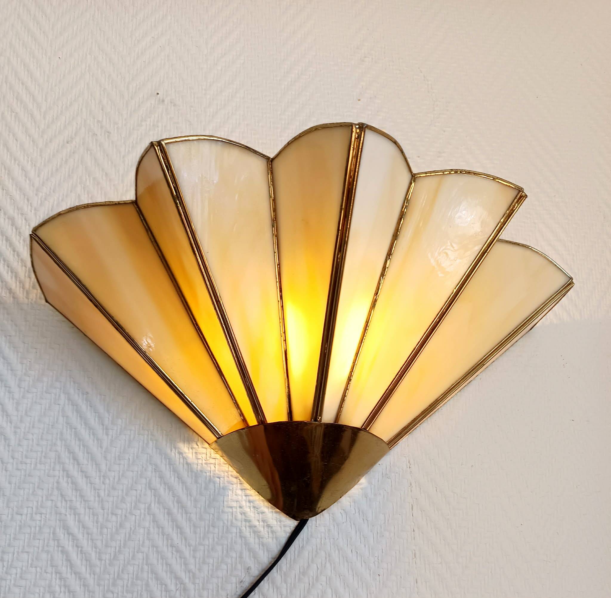 Art Deco fan-shaped wall light in glass paste