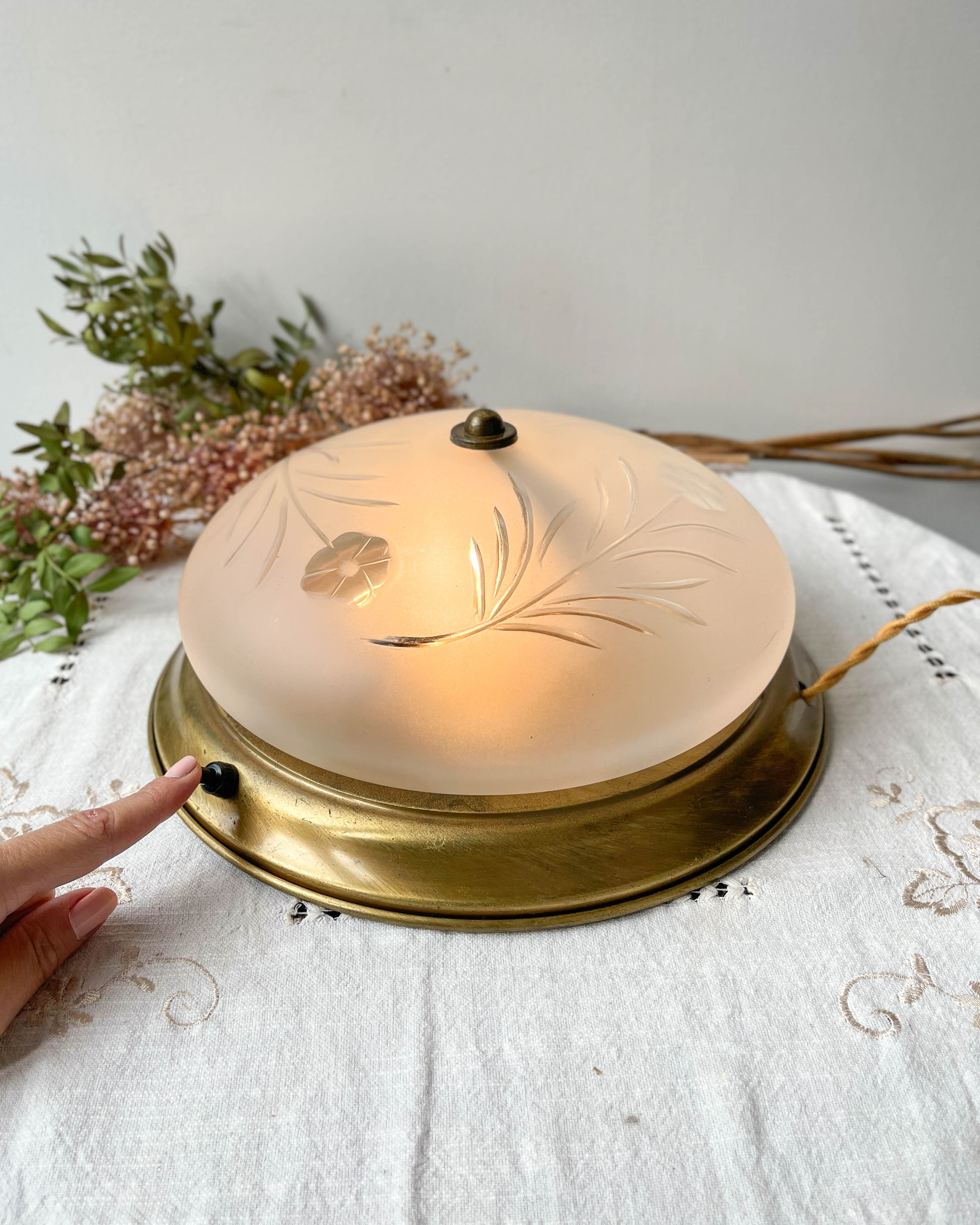 Vintage globe table lamp in antique chiseled glass