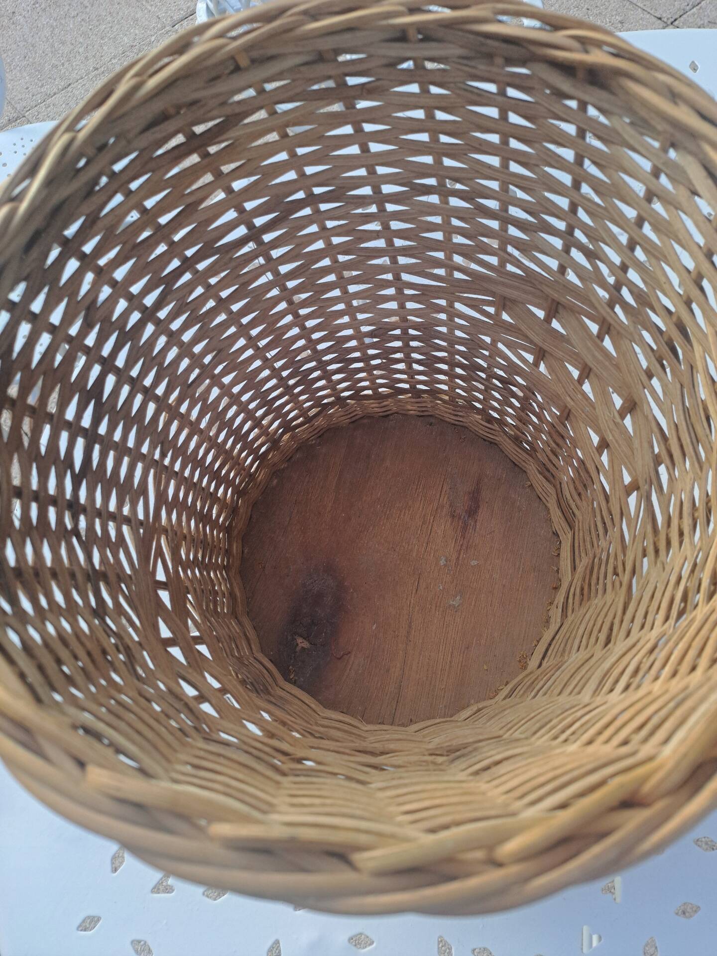 Pair of wicker plant pots