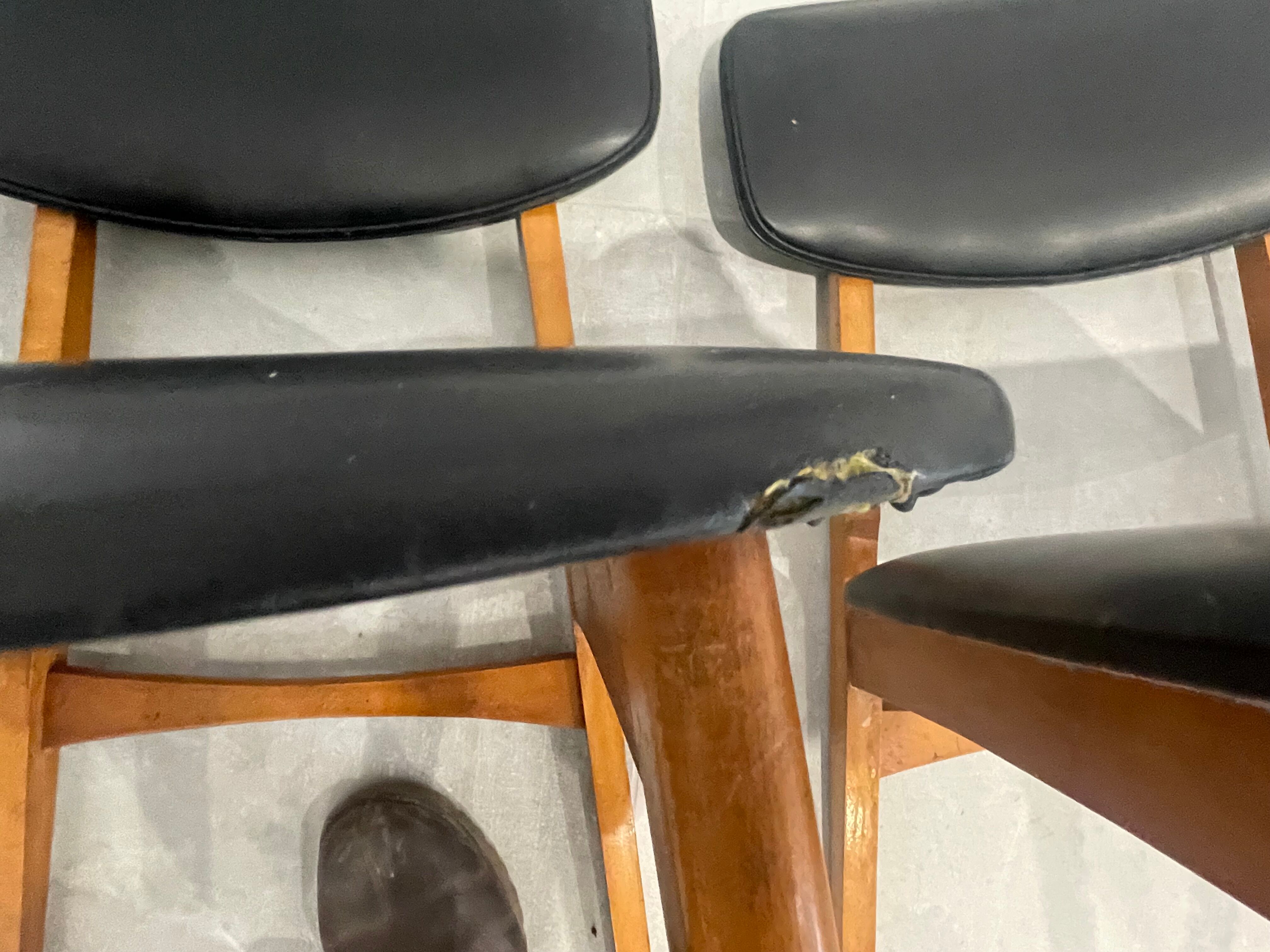 Scandinavian style design chair, set of 3