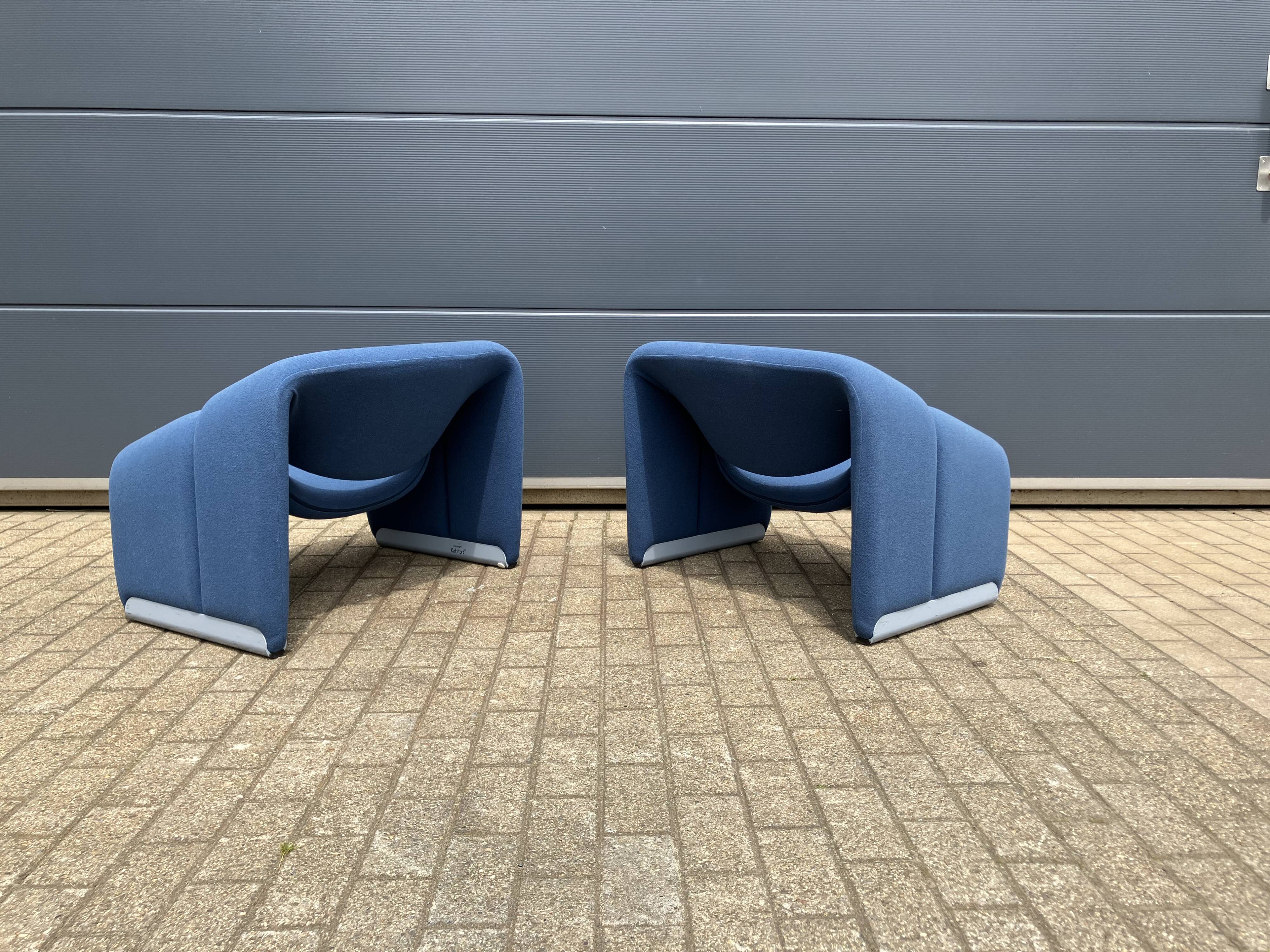 2x Artifort Groovy F598 (M-chair) blue, perfect state! Pierre Paulin