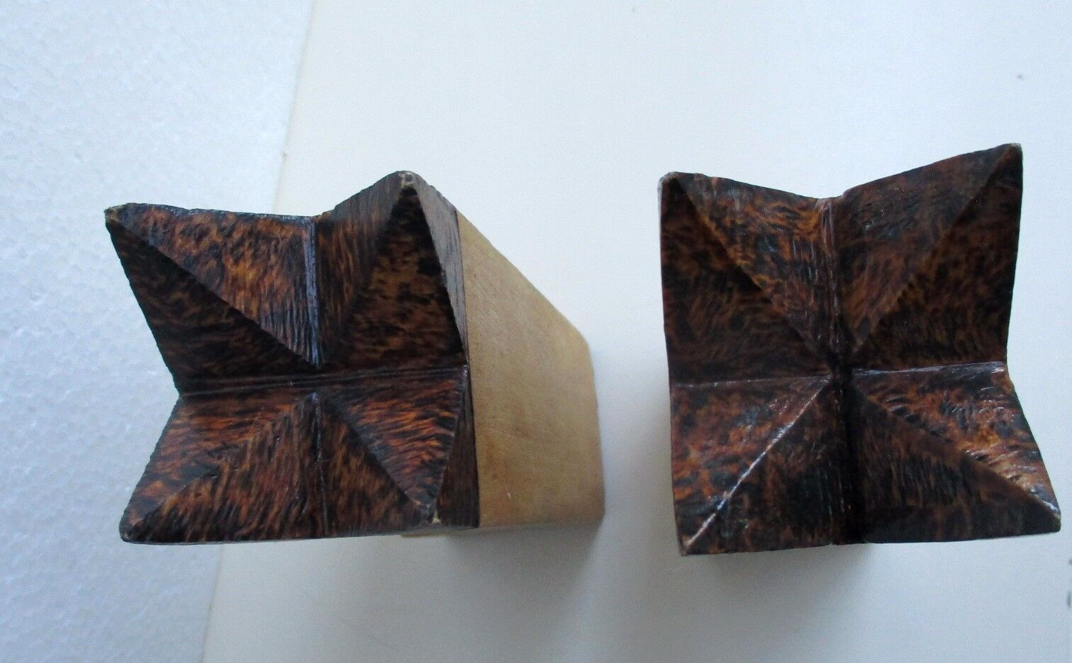 Serre livre en bois pour enfants