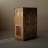 Petit meuble paysan en bois massif, vers 1900