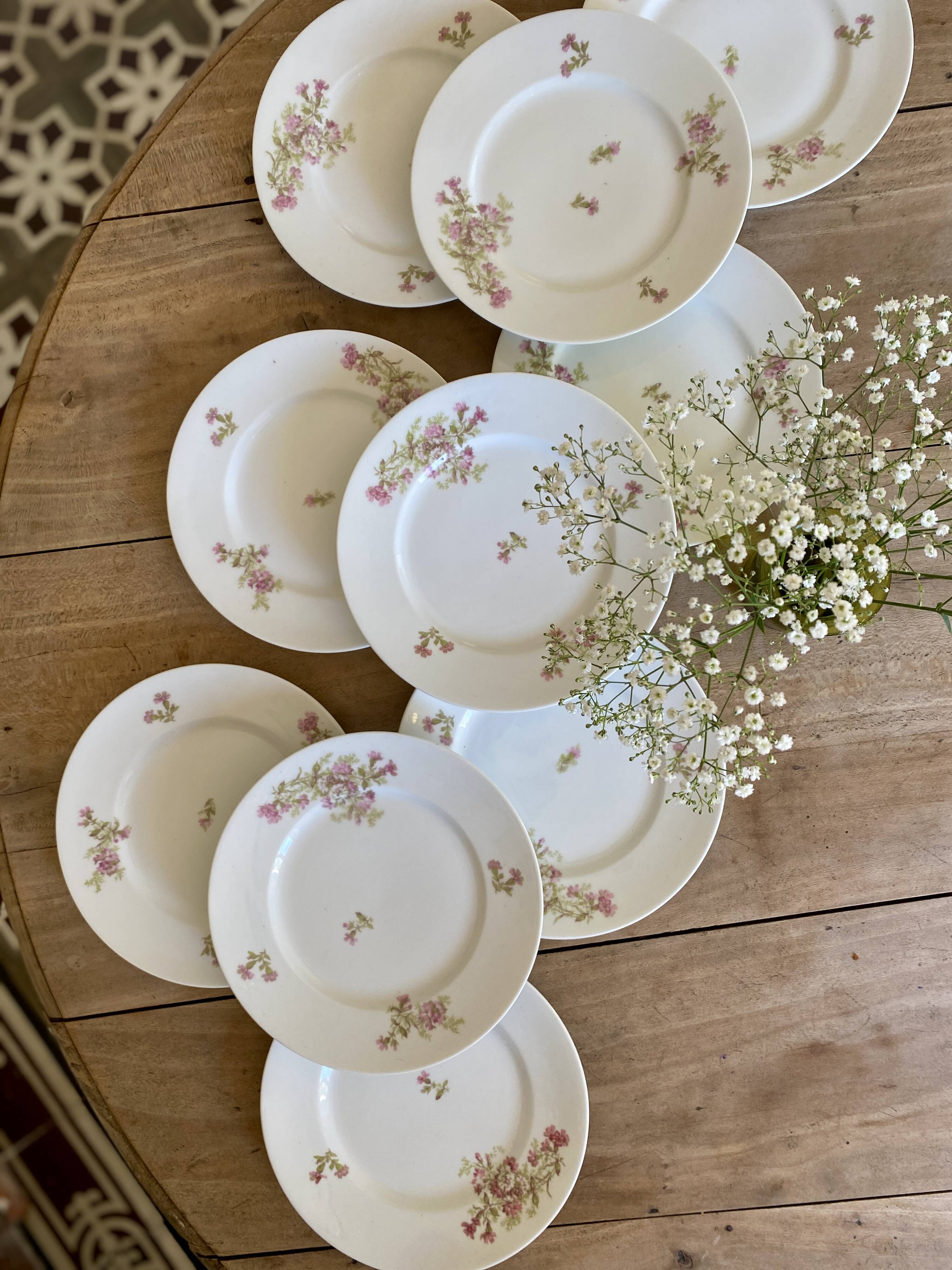 Lot de 10 assiettes à dessert vintage en porcelaine