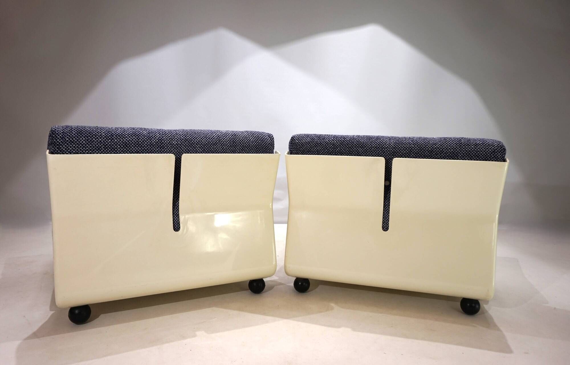 Set of 2 C&B Italia Amanta modular lounge chairs by Mario Bellini, 1970