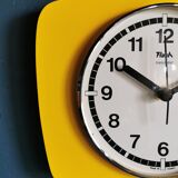 Vintage clock silent rectangular wall clock "Yellow Flash"