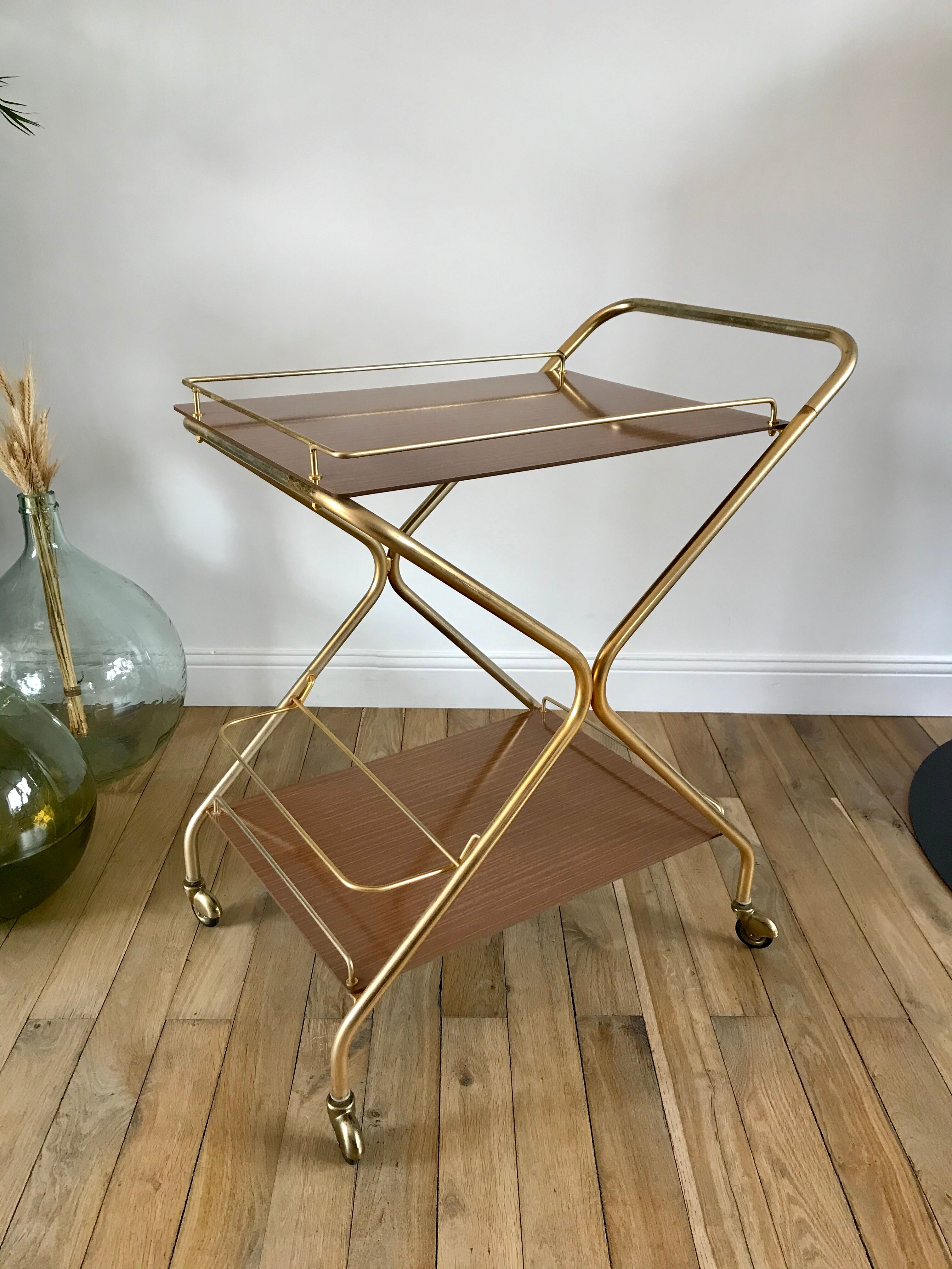 Design service in formica and brass 60s
