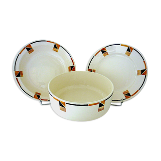 Badonviller earthenware dish (x 3) in "Bruno" model, circa 1925.