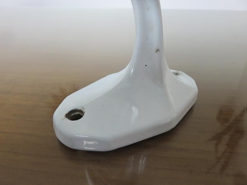 Pair of white cast iron patères art deco 30 40