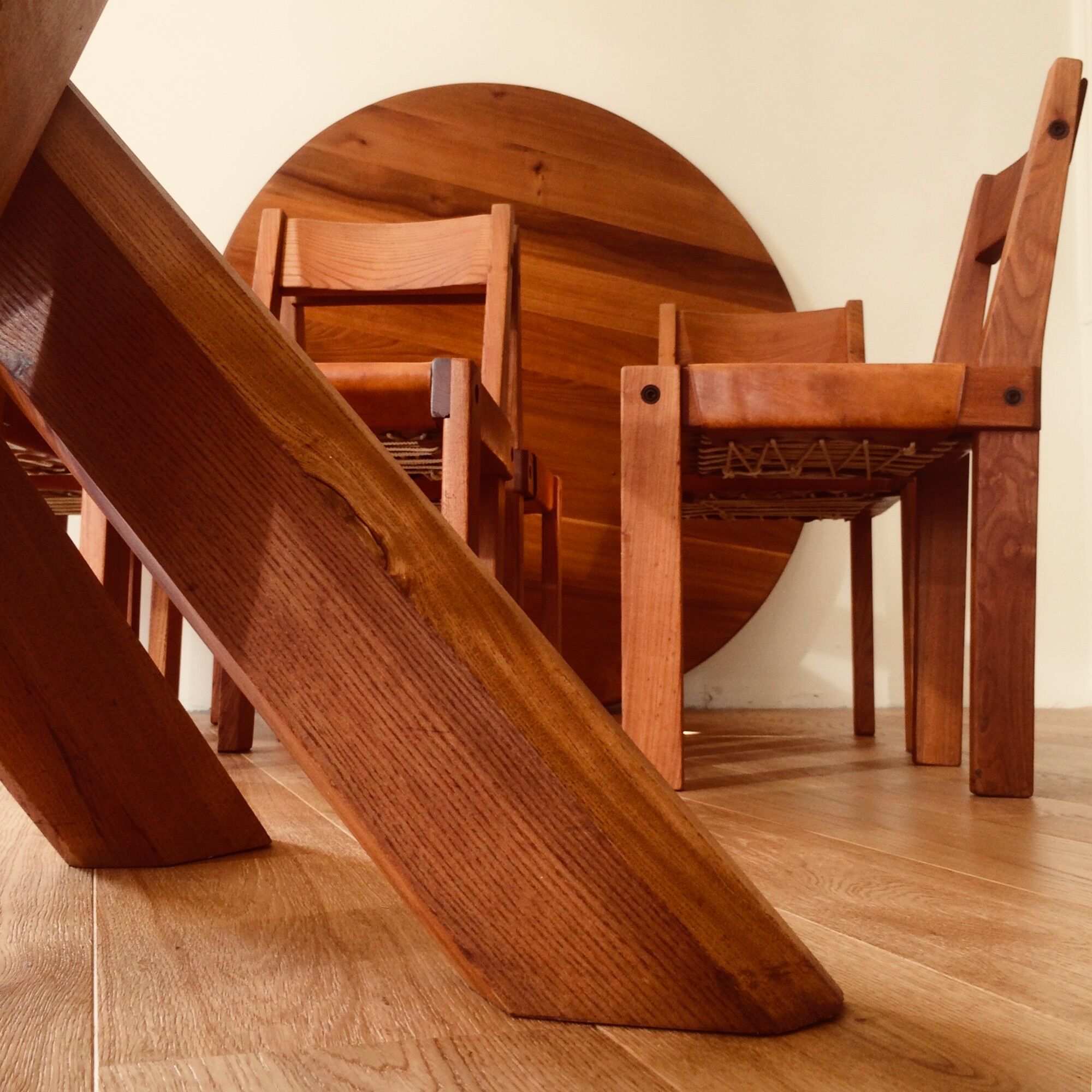 Roundtable T21D Sfax by Pierre Chapo, circa 1960