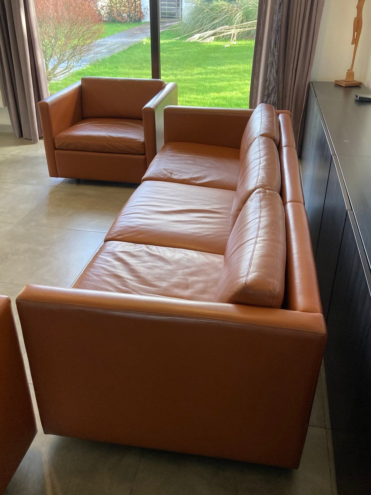 Gold leather salon by Charles Pfister for Knoll 1970