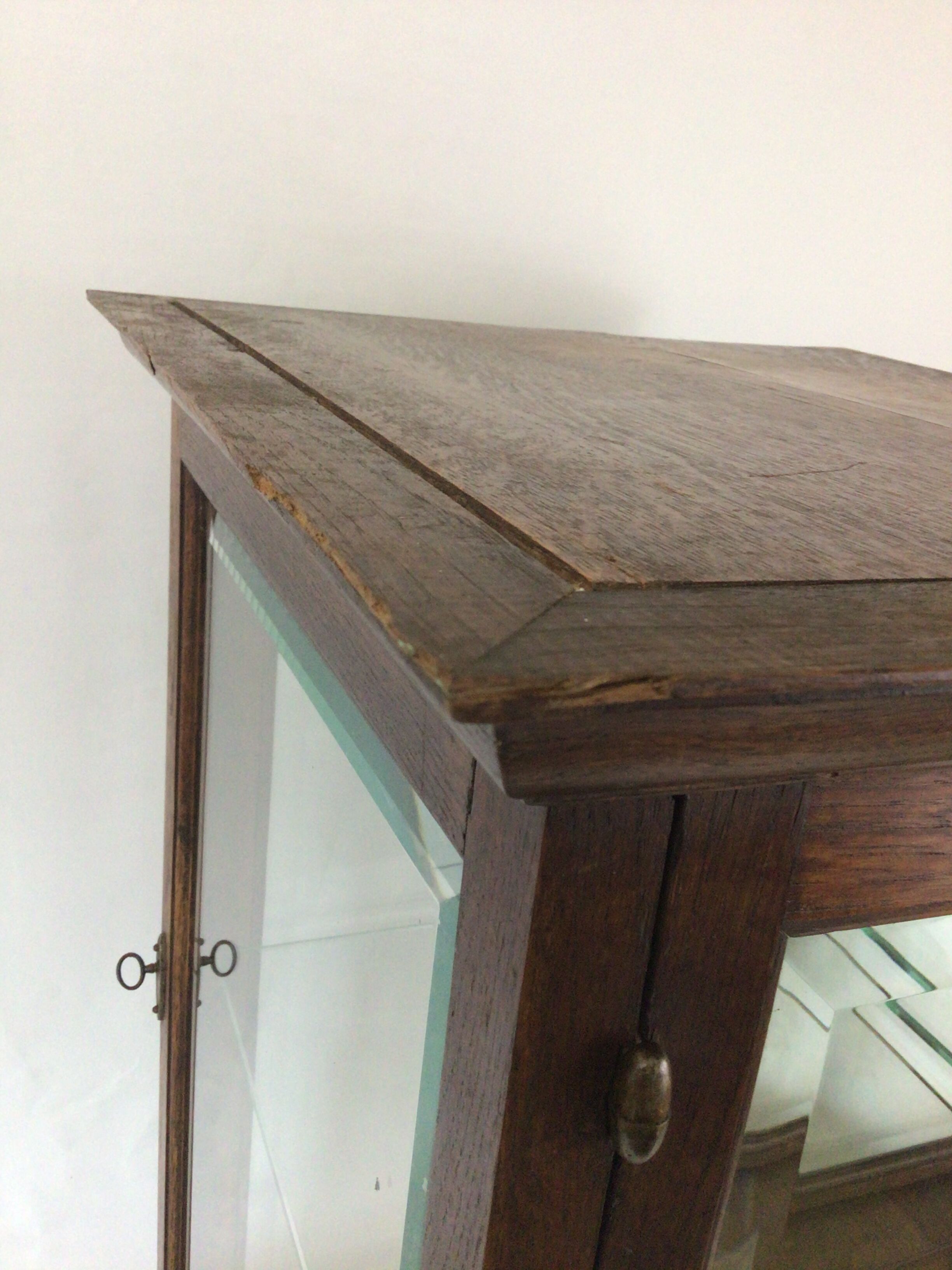 Vitrine à poser en chêne