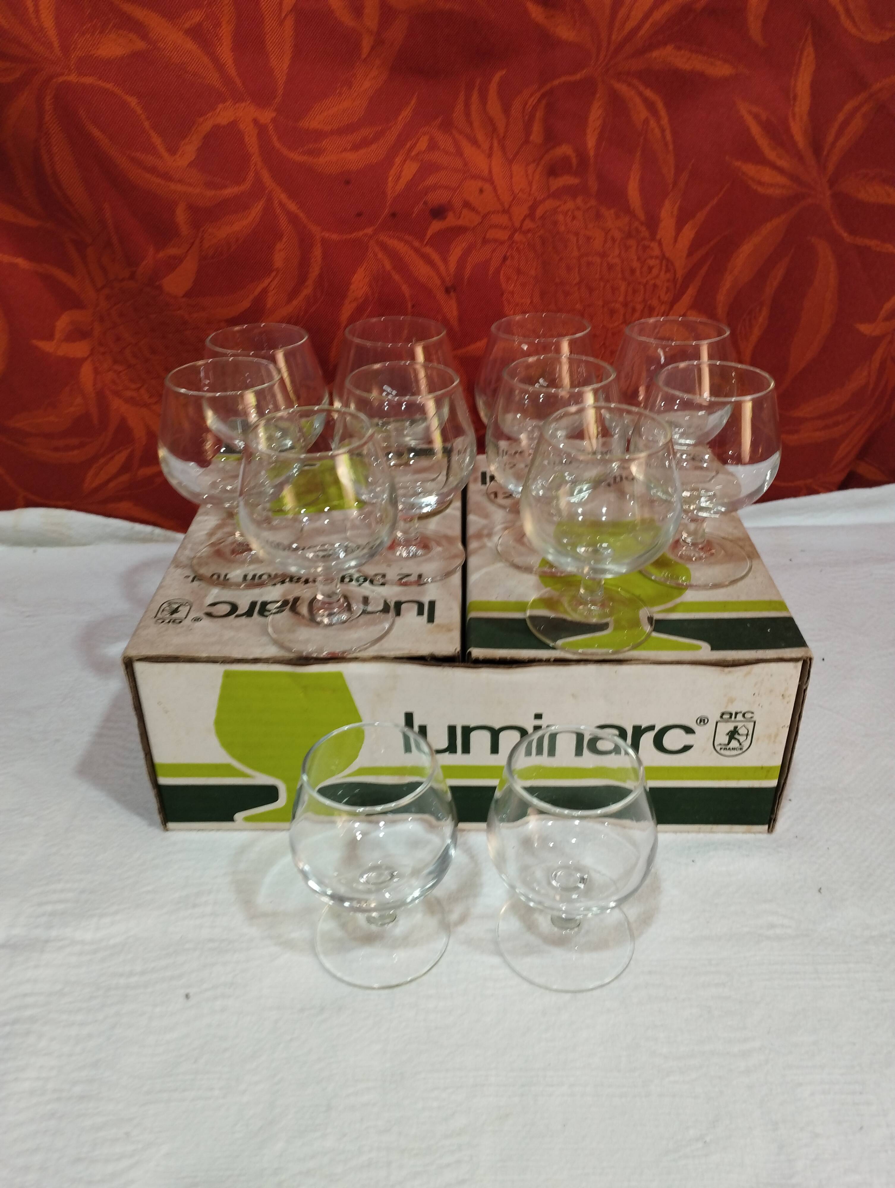 set of 12 Luminarc tasting glasses in their original box capacity: 10cl height 8cm