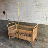 Lit en osier pour enfant
