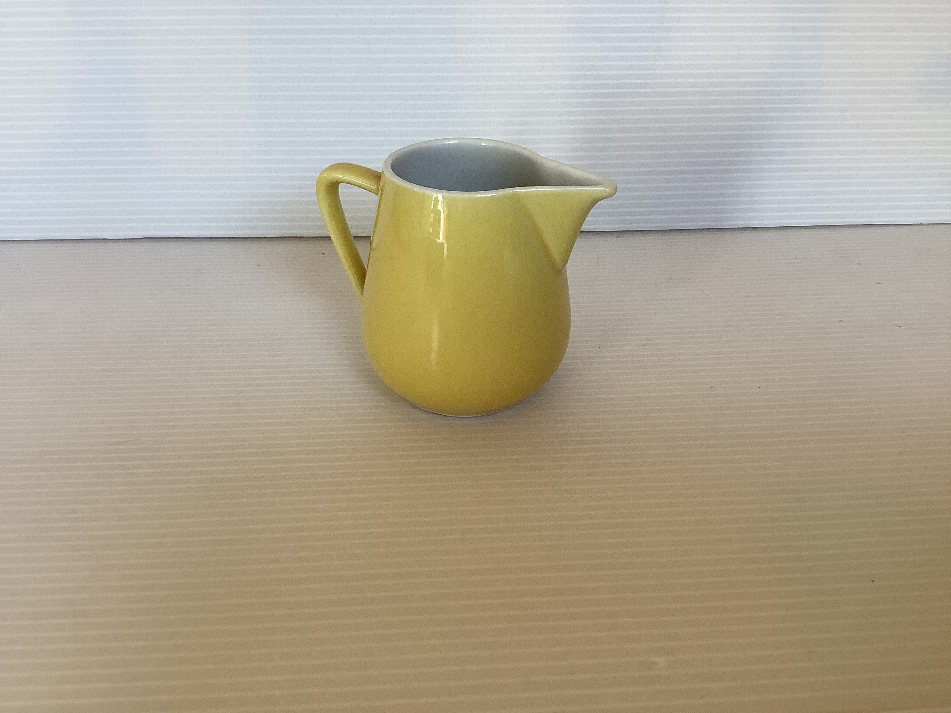 Crémier pot à lait jaune villeroy et boch