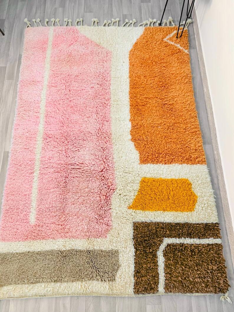 Traditional Moroccan rug 200cm x 300cm