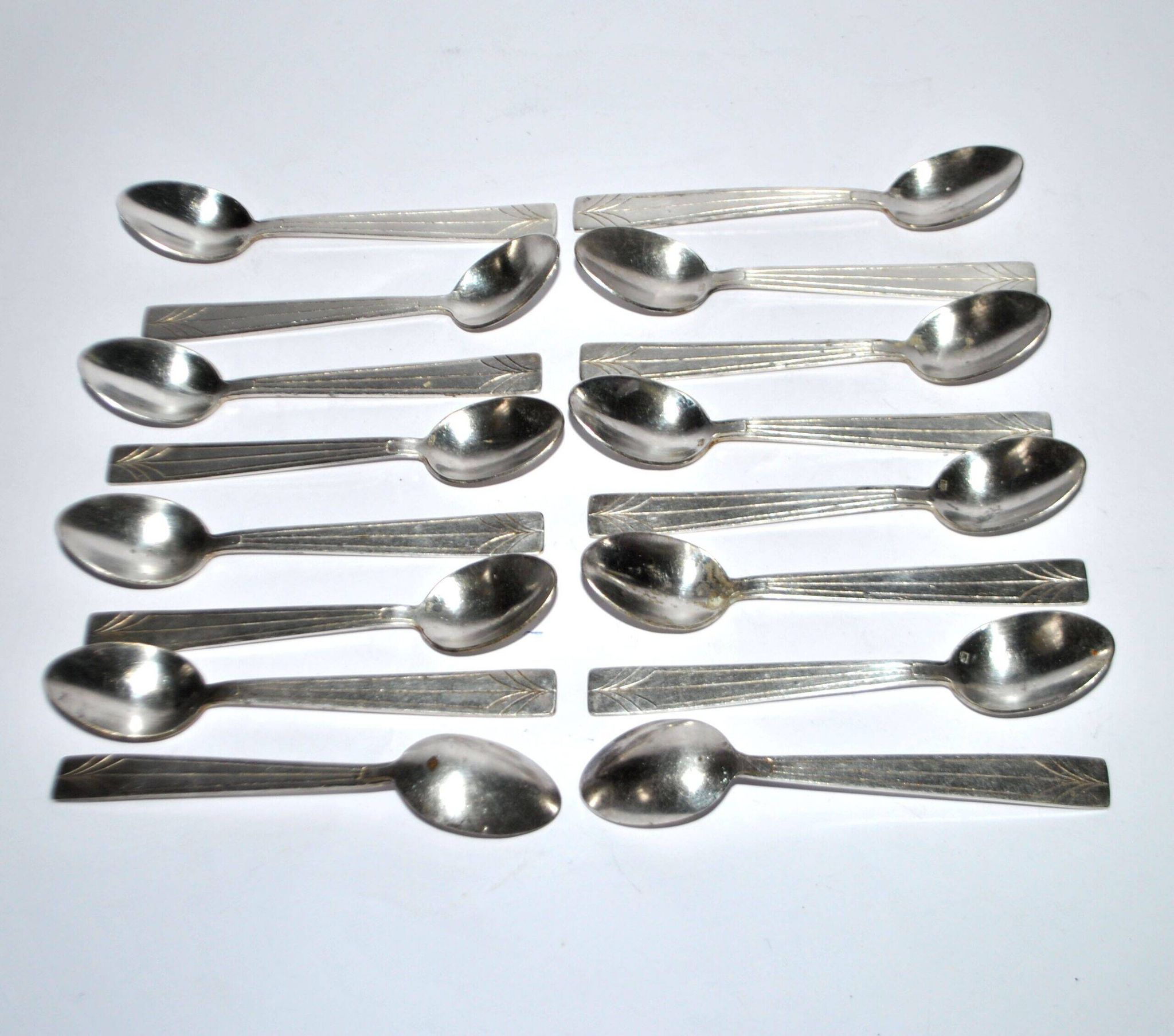 Set of 16 Art Deco silver-plated moka teaspoons 12 cm