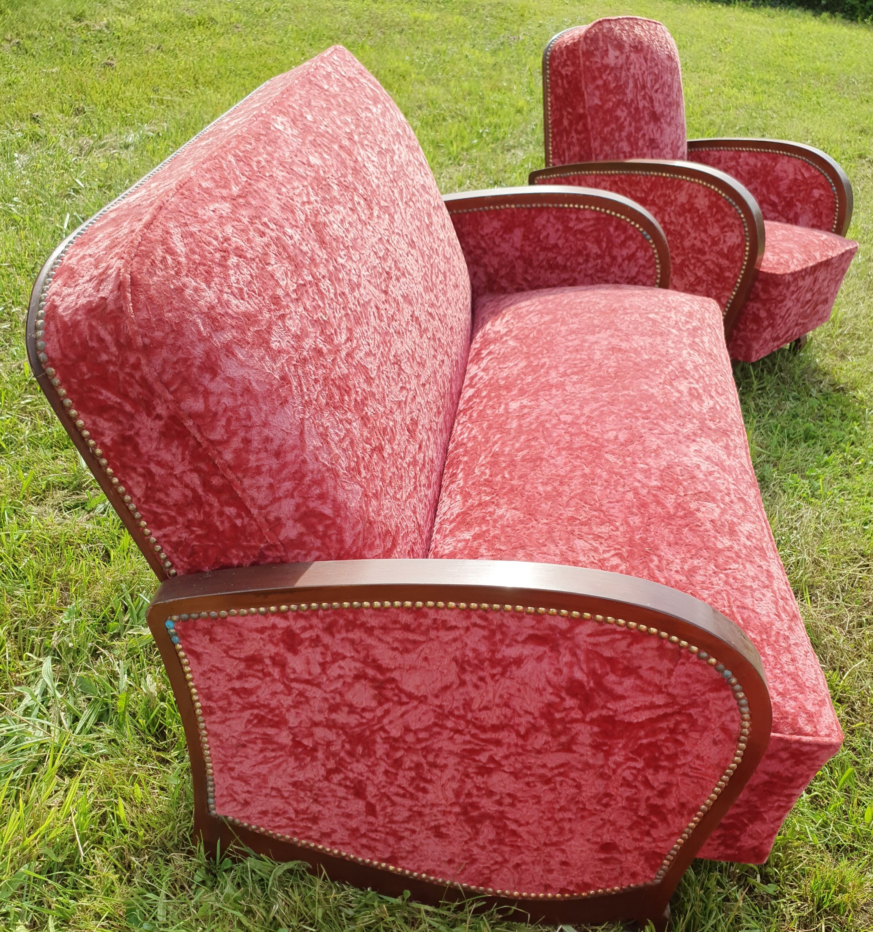Canape and 2 armchairs art deco red velvet