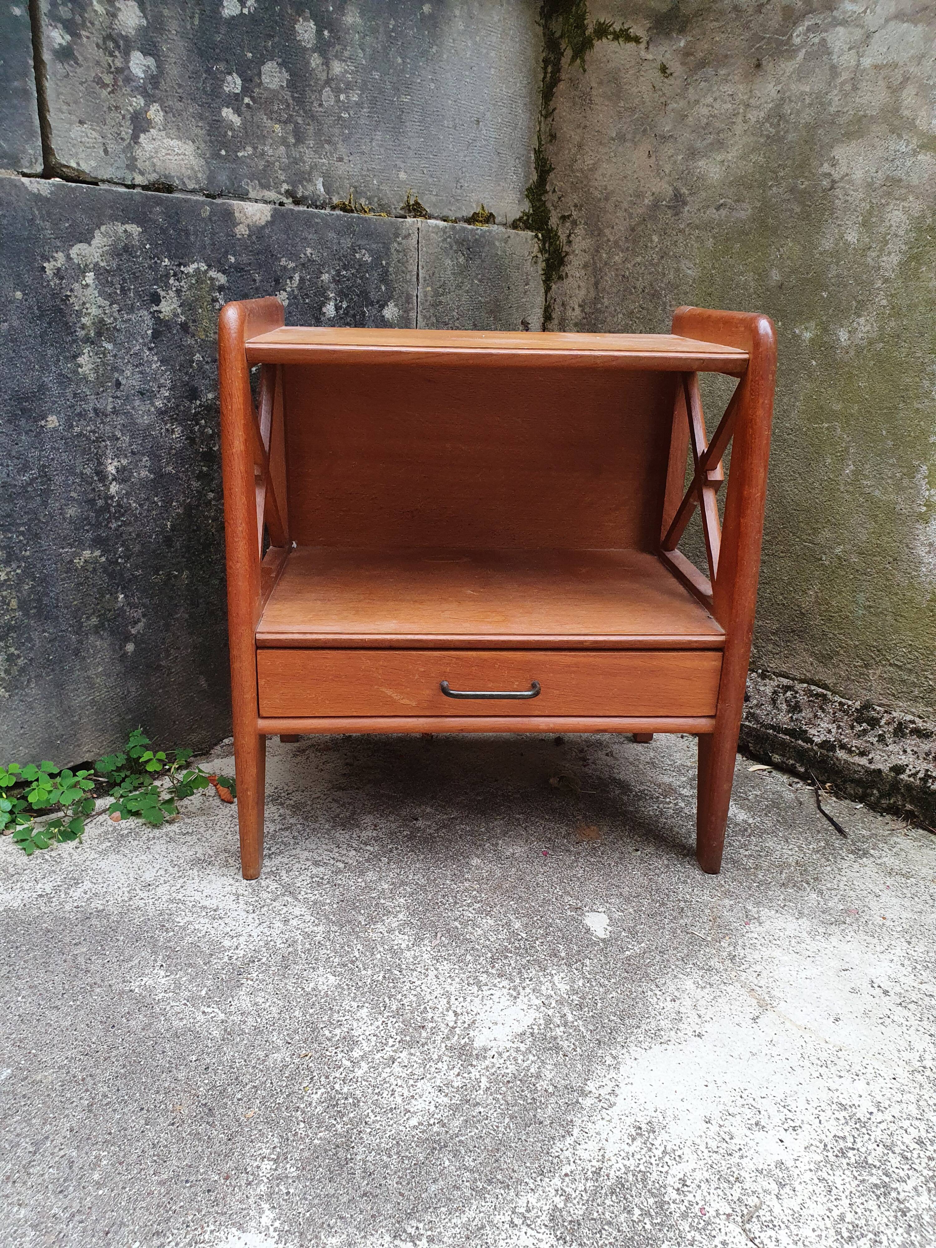 Beautiful vintage oak bedside