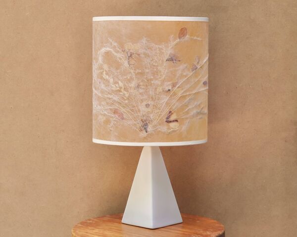 Lampe pyramide en céramique blanche, années 80