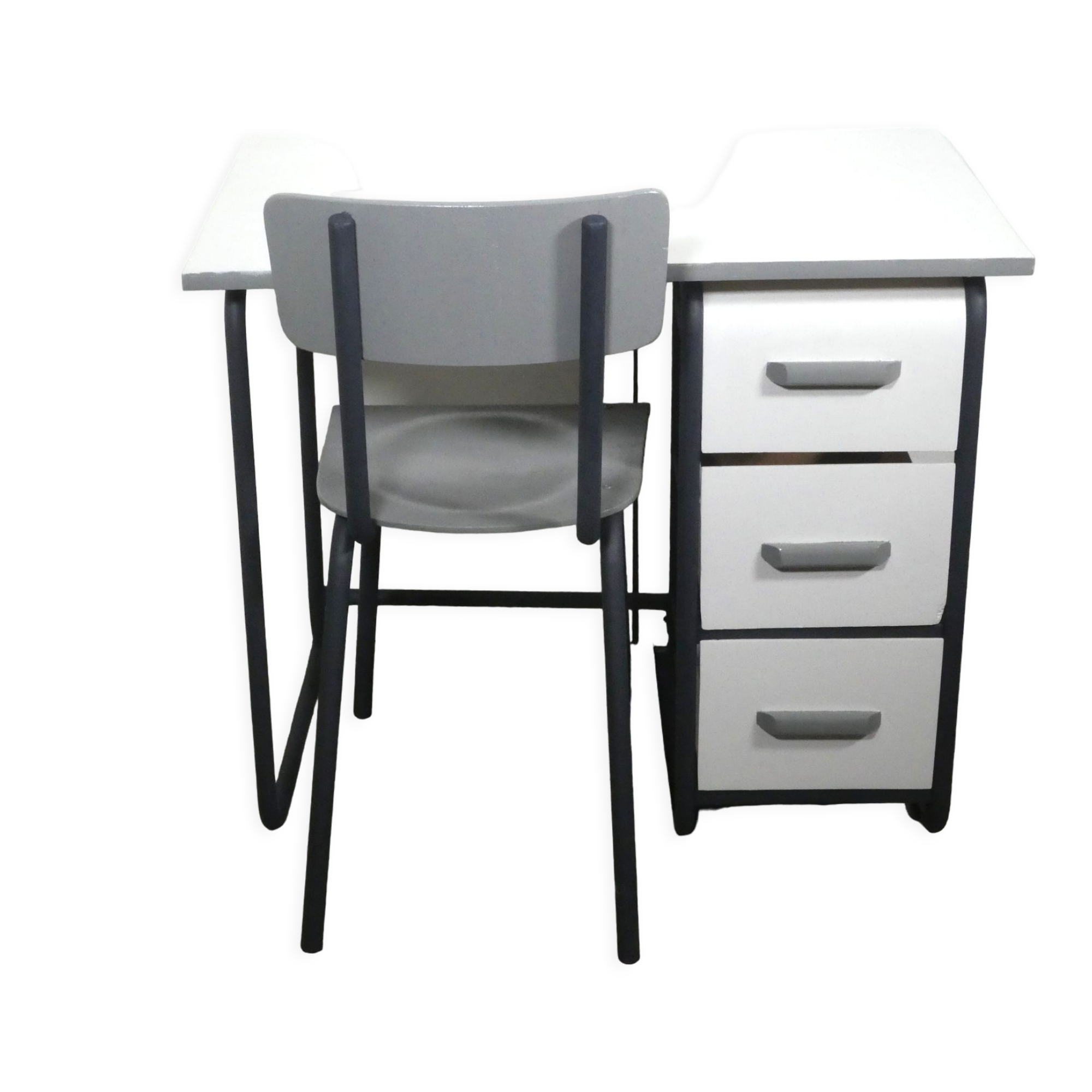 Desk and children's chair 1950