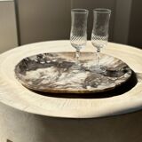 Very large pocket or dish in petrified wood