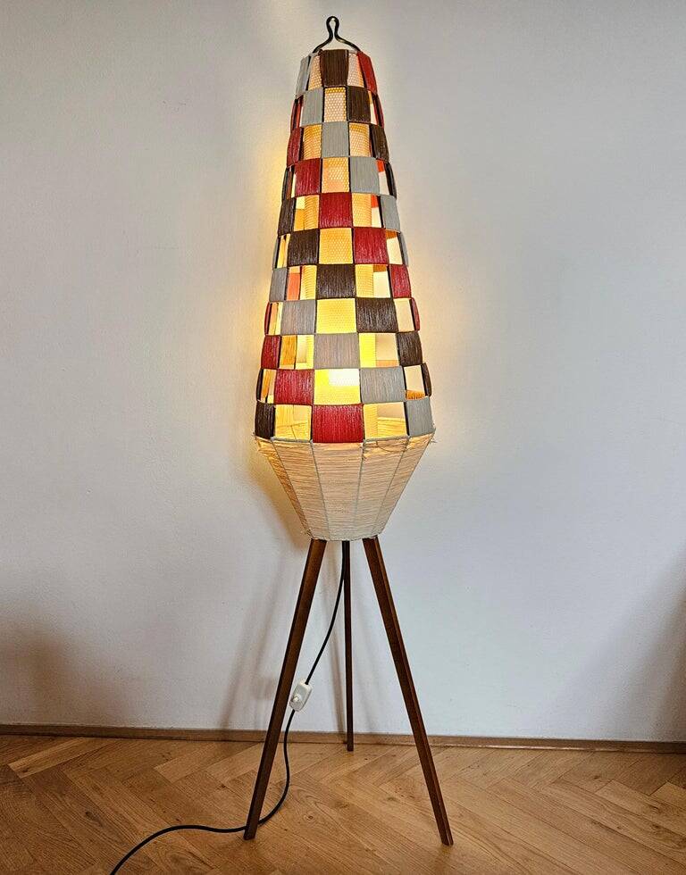 Rare lampe de sol fusée des années 60, trépied, Allemagne.