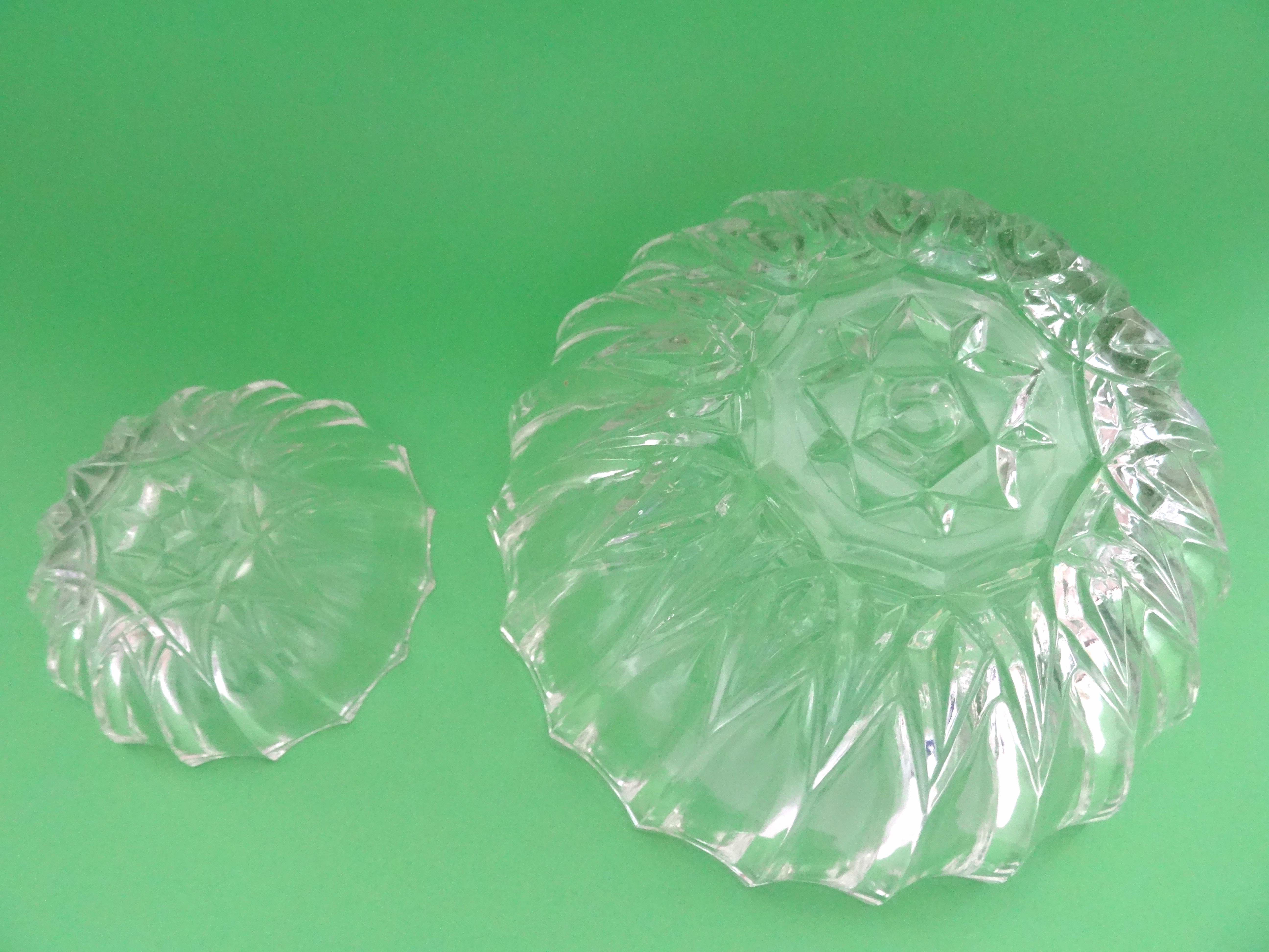 Salad with glass ramekins