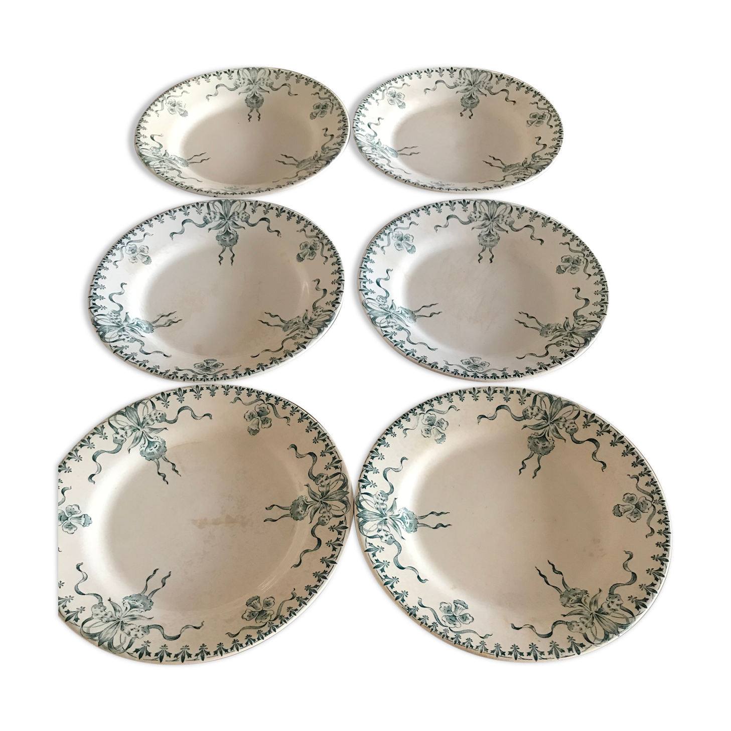 Flat plates in opaque porcelain from Gien "Venice"