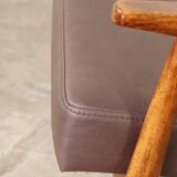 Fauteuil vintage cuir vegan marron conception moderne