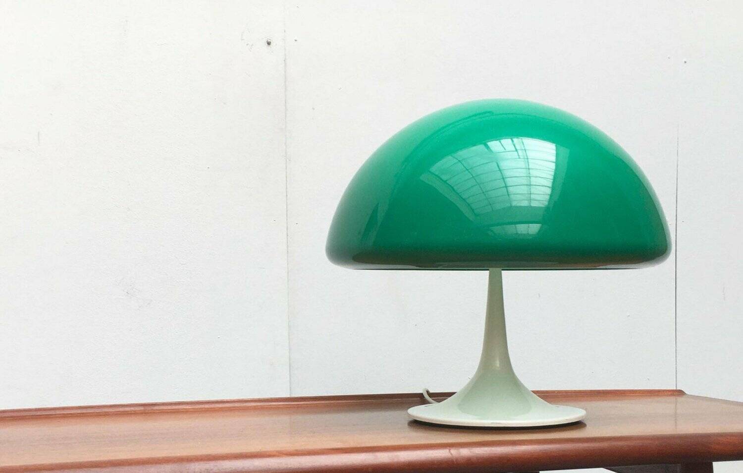 Mid-century green Italian table lamp Toledo by Luigi Massoni for Guzzini, 1960s.