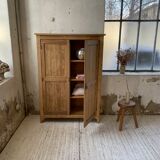 Wooden cabinet cuttery