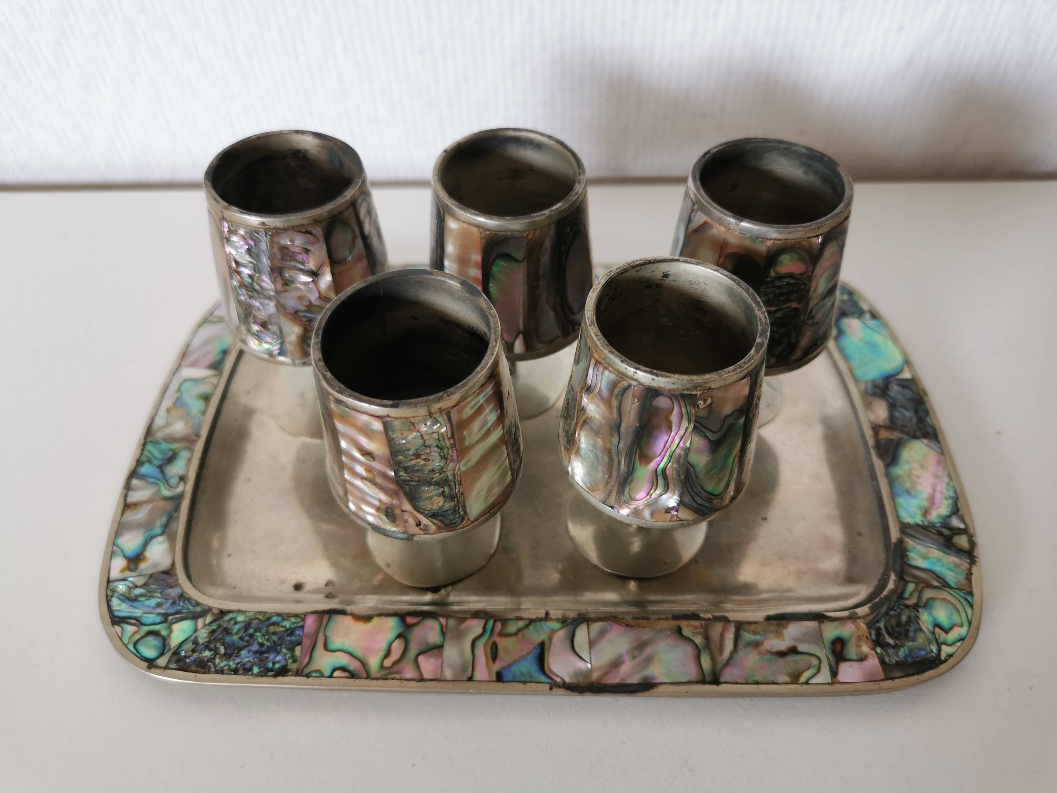 digestive service, glass and tray in silver metal Mexican abalone