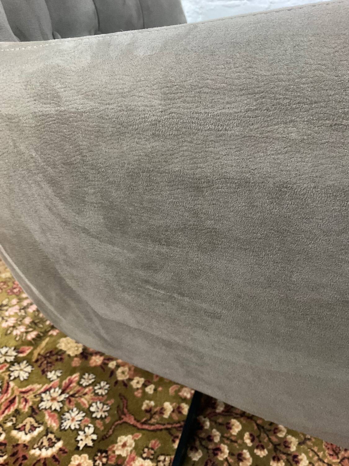 Swivel armchair in velvet fabric and metal