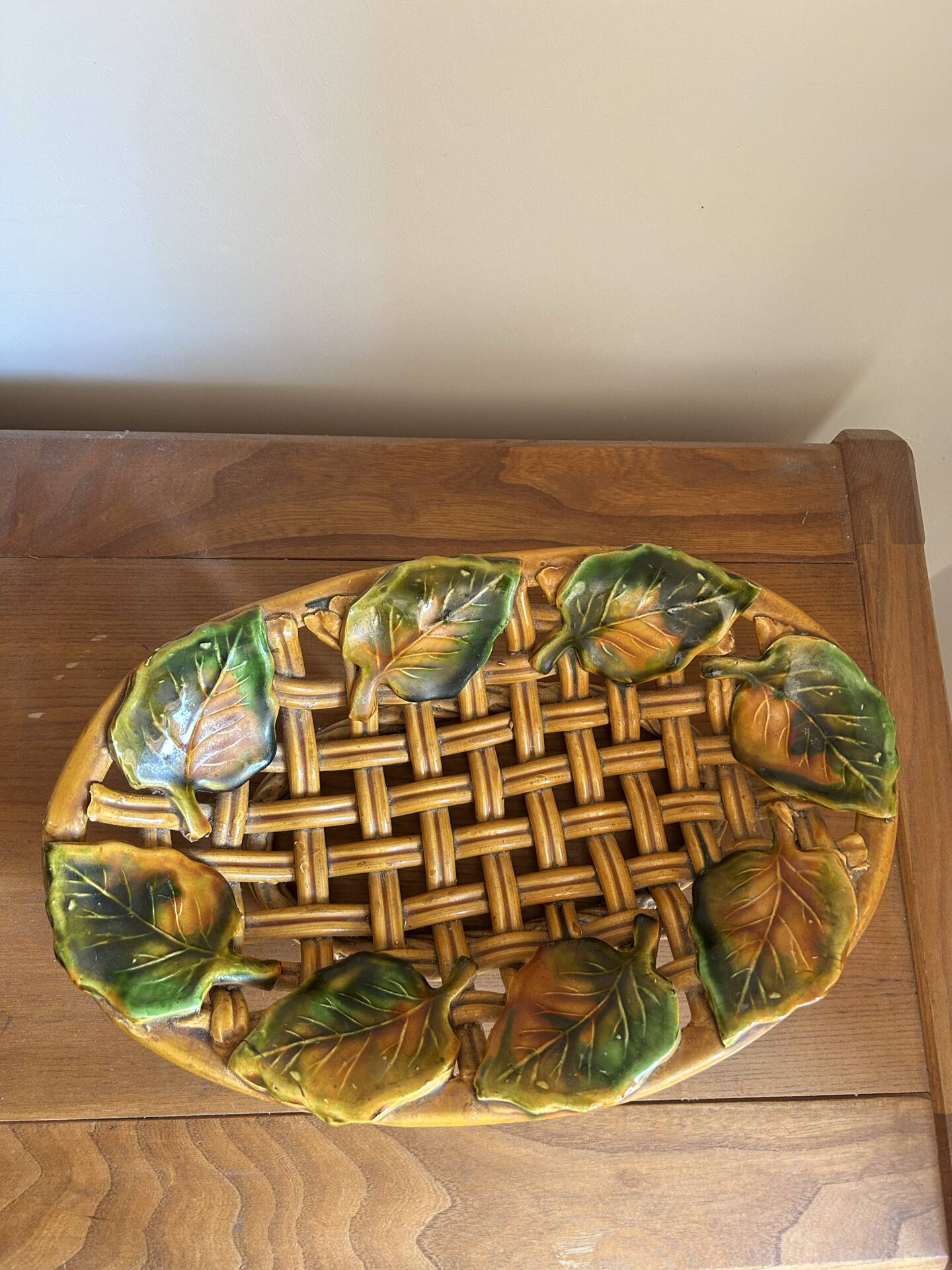 Woven fruit bowl barbotine 1950s