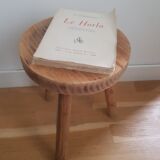 Tripod farm tabouret
