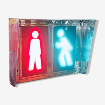 Parisian pedestrian light