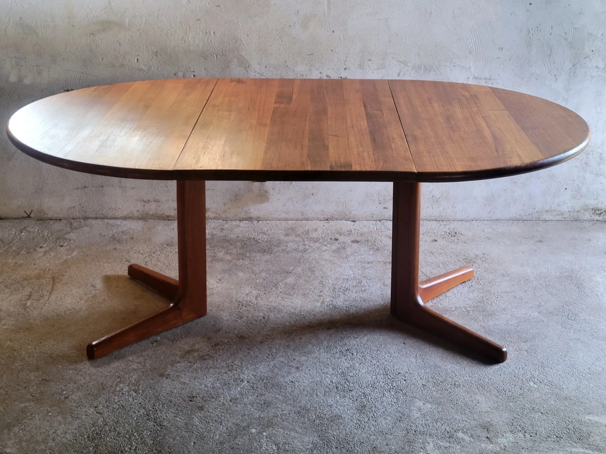 Solid teak Danish extendable dining table, 1960s