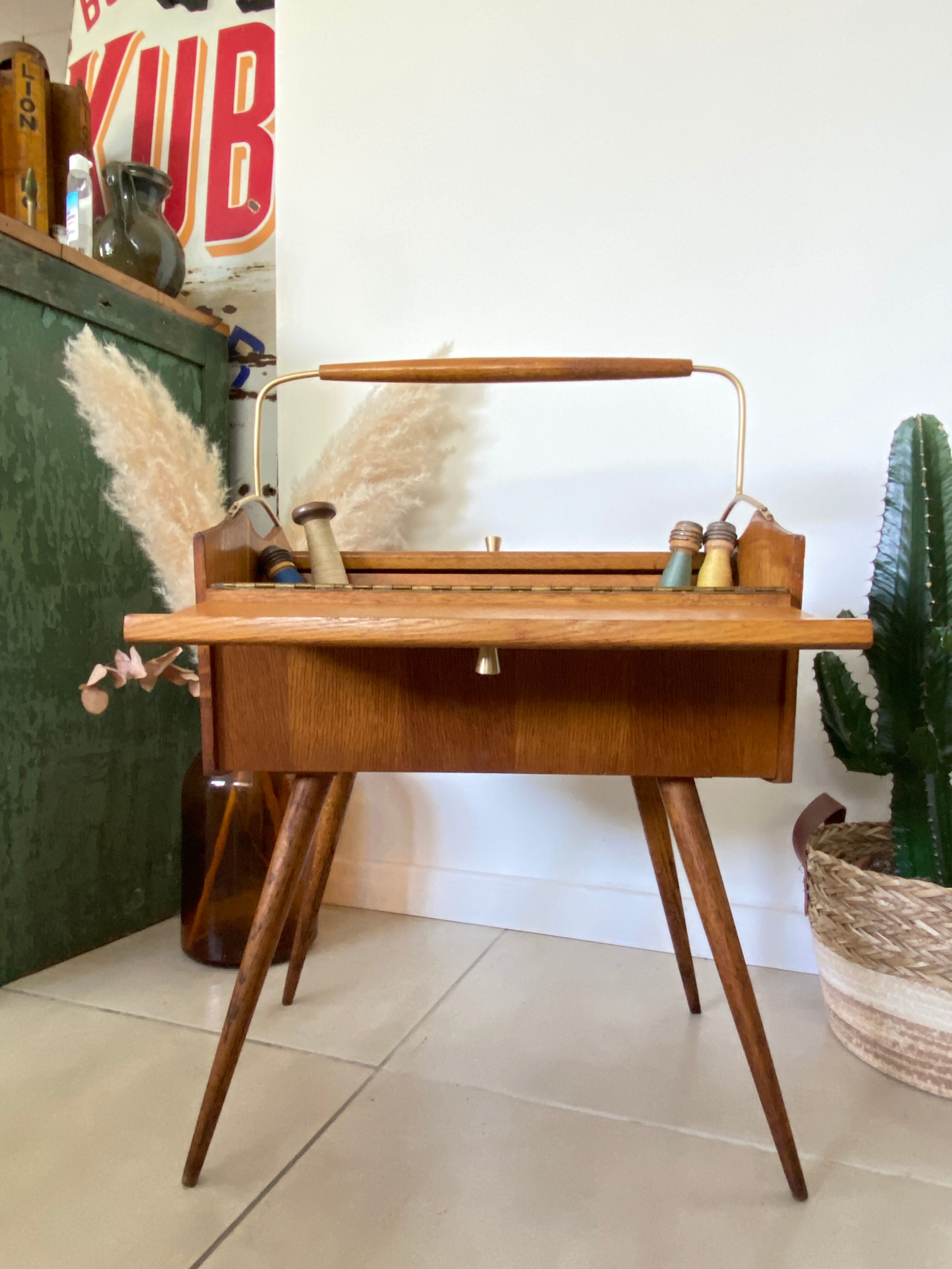 Vintage worker compass feet