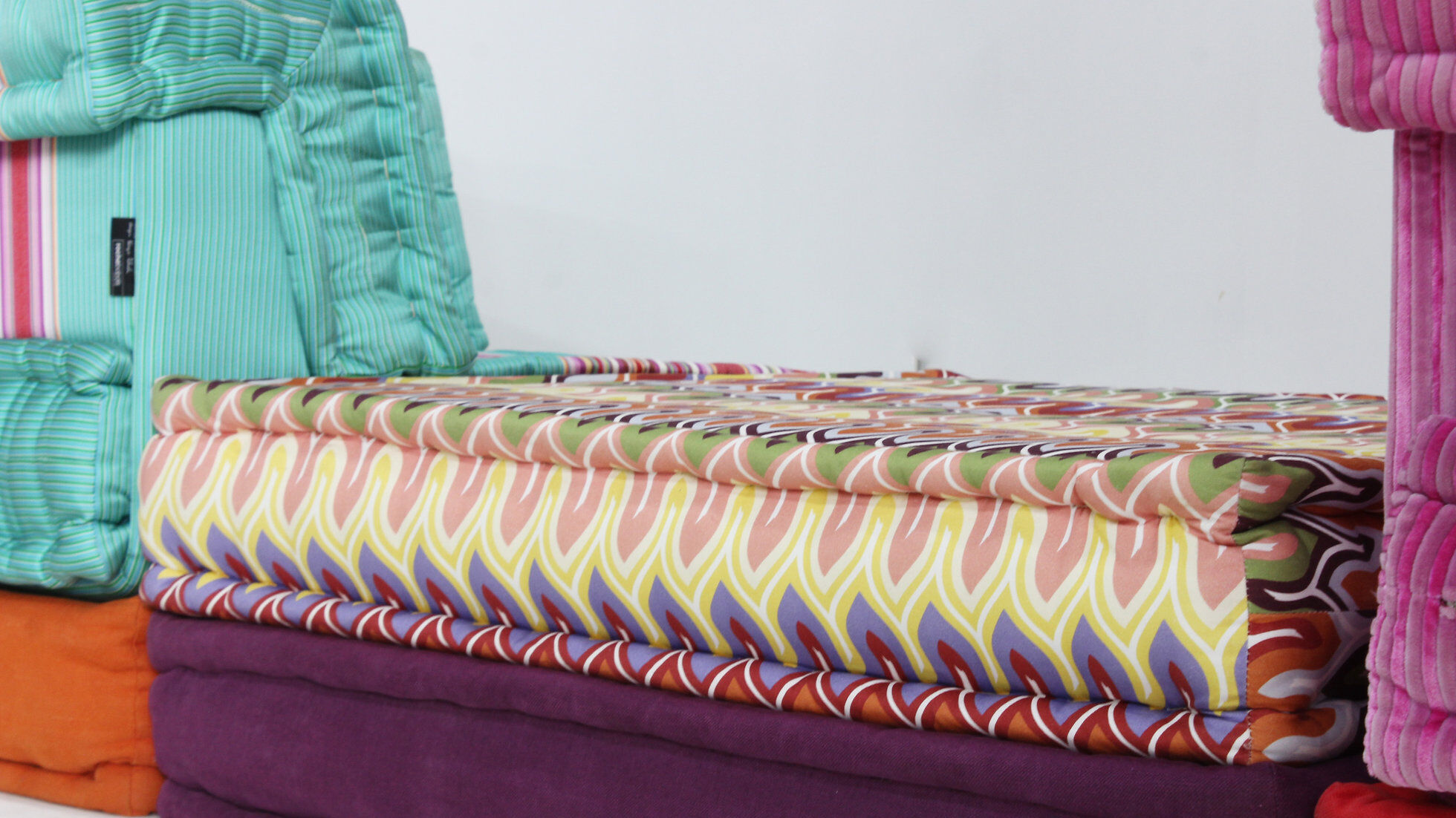 Canapé Mah Jong Roche Bobois design Kenzo Takada par Hans Hopfer, ensemble de 11.
