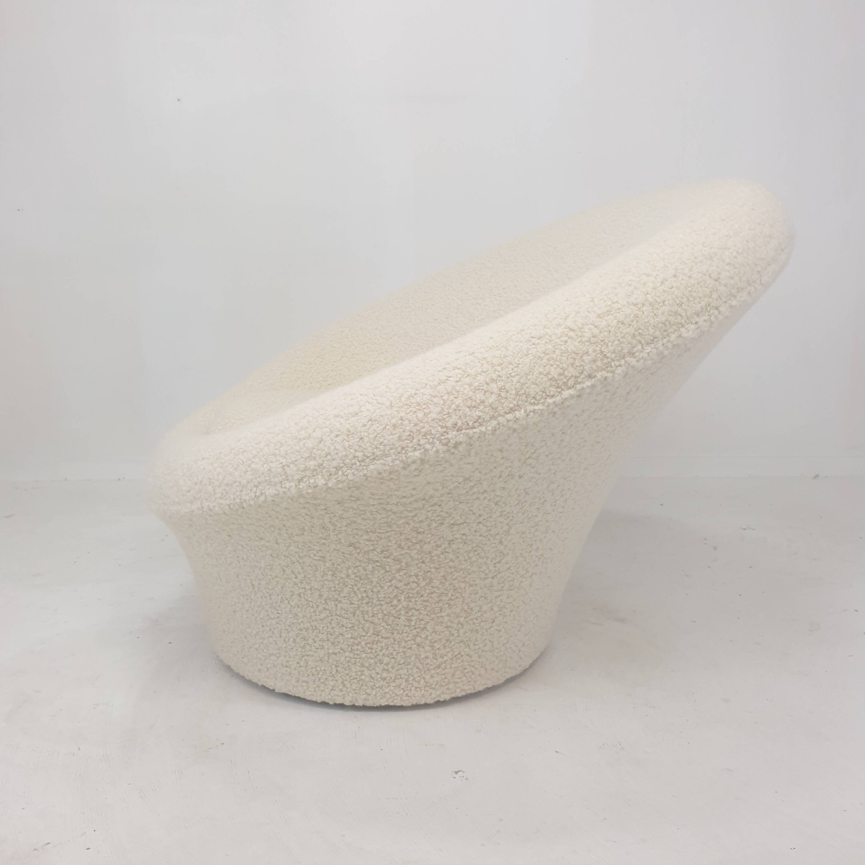 "Big Mushroom" Armchair and Pouf by Pierre Paulin for Artifort