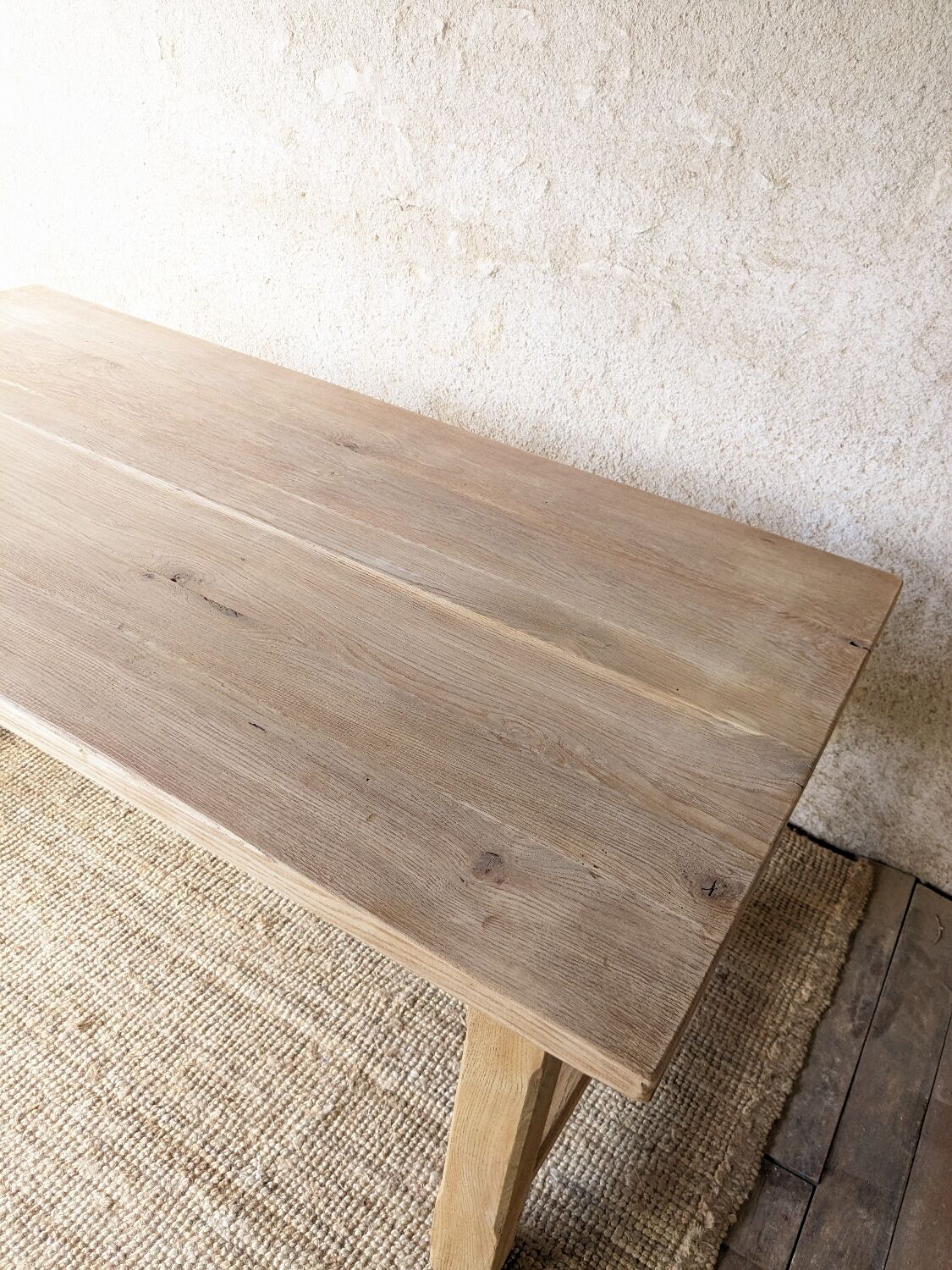 Farm table