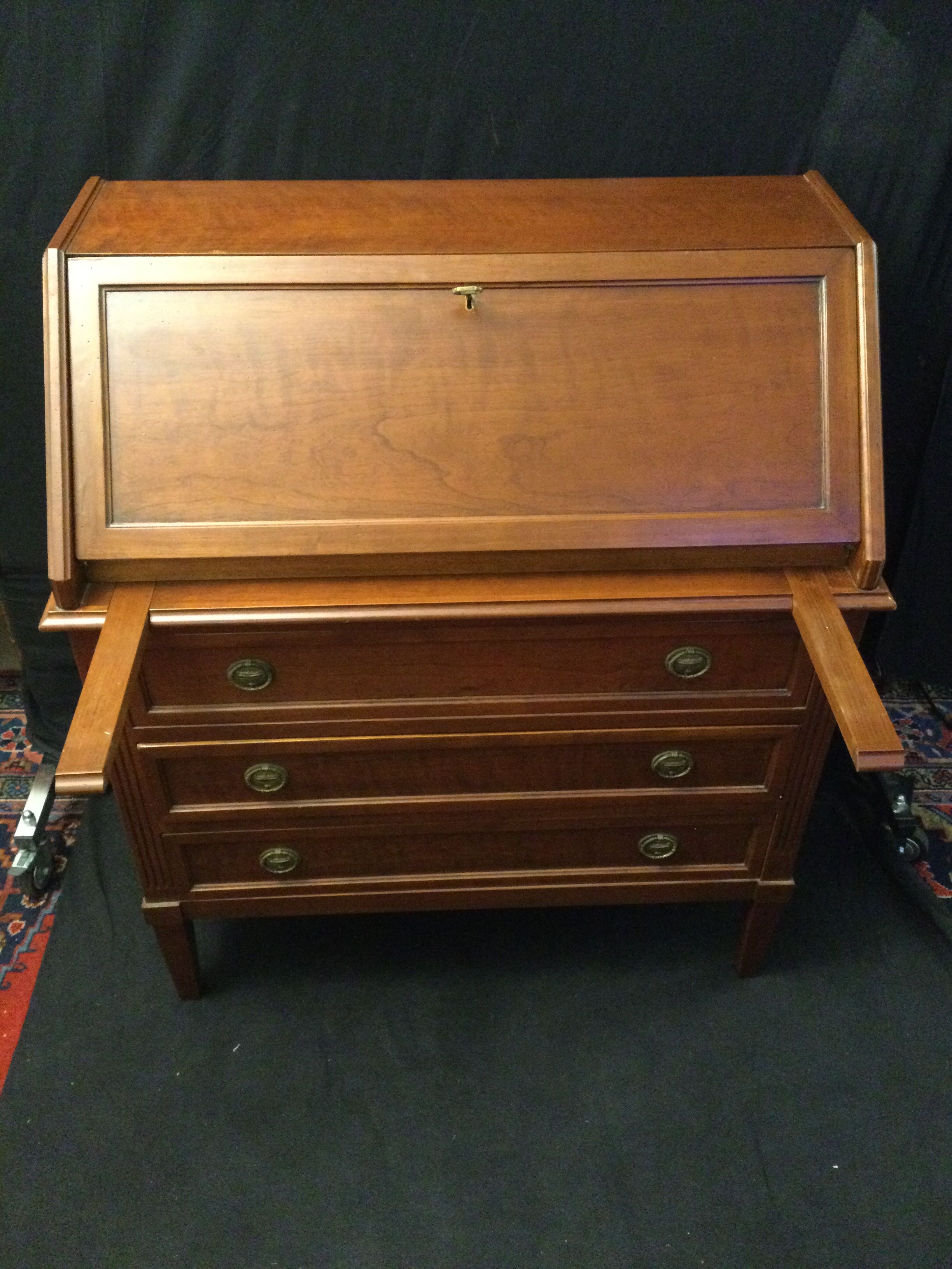 Writing desk in cherry