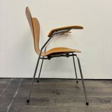 “Sjuan” chair by Arne Jacobsen for Fritz Hansen